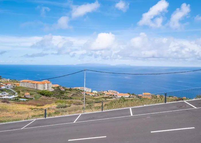 Bela Horizonte By Galmi Holiday home *